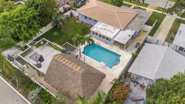 Foto del edificio - 1820 SW 22nd Ave