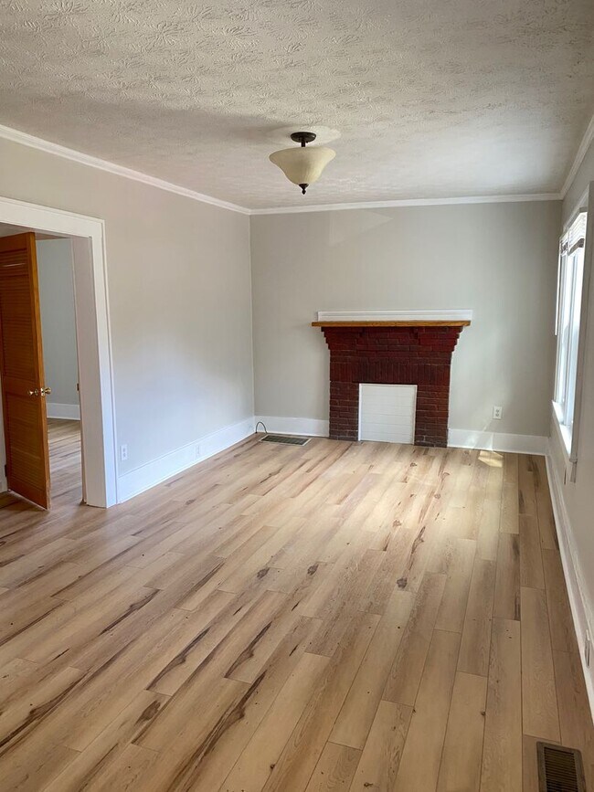 Foto del edificio - Adorable Oakley Cottage! One bedroom, one ...