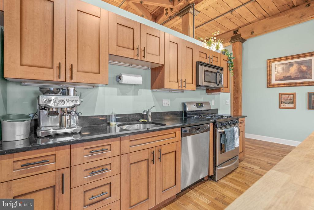 Foto principal - 2551 Trenton Ave