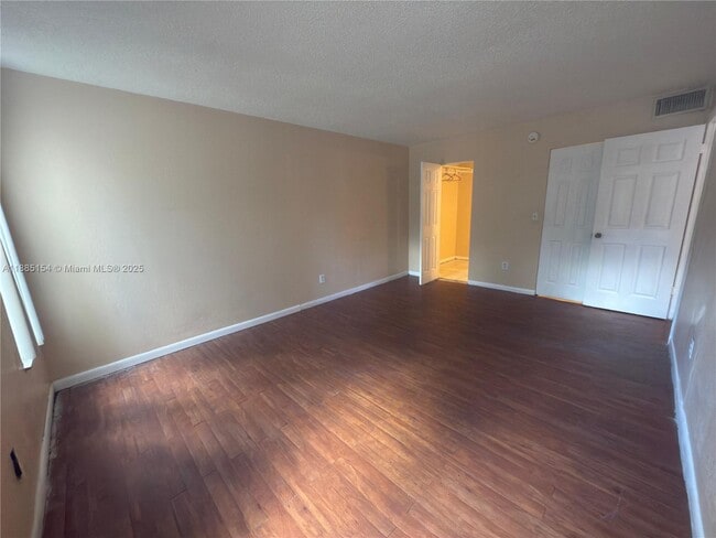 Foto del edificio - 2800 NW 56th Ave