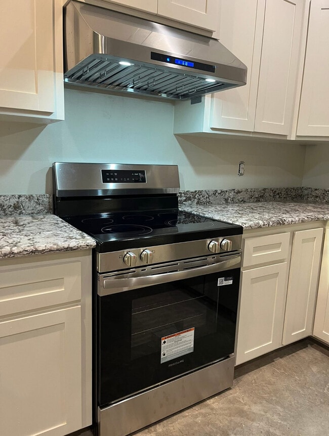 Building Photo - 101 Habersham Dr