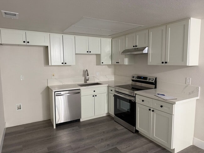 Building Photo - 5204-5206 Karm Way