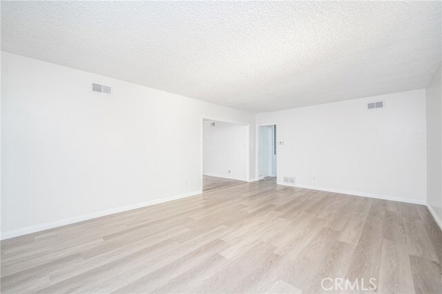 Building Photo - 12637 Columbia Way