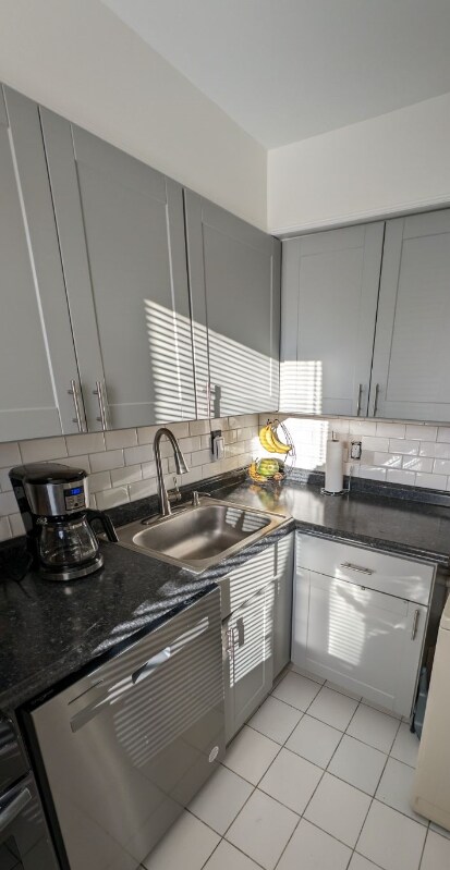 Foto del edificio - 5472 Cedar Ln