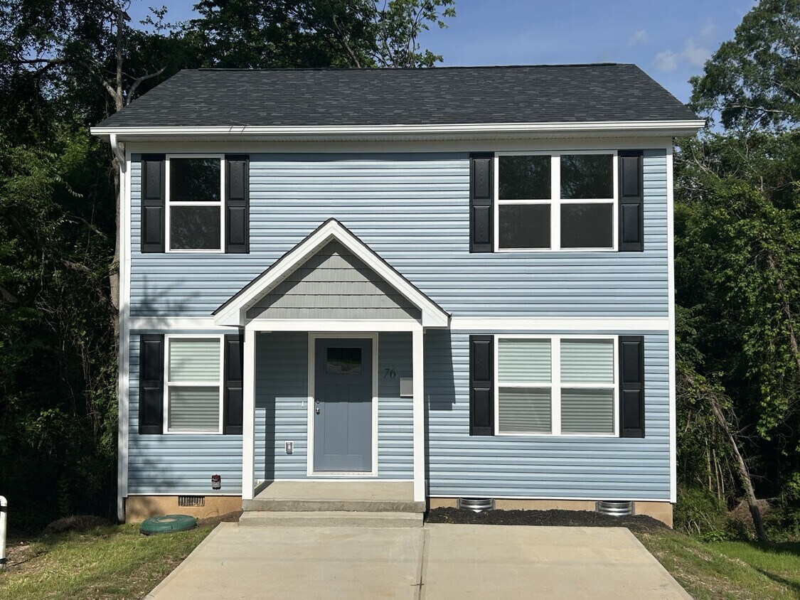 Foto principal - 76 Snyder Ct NE