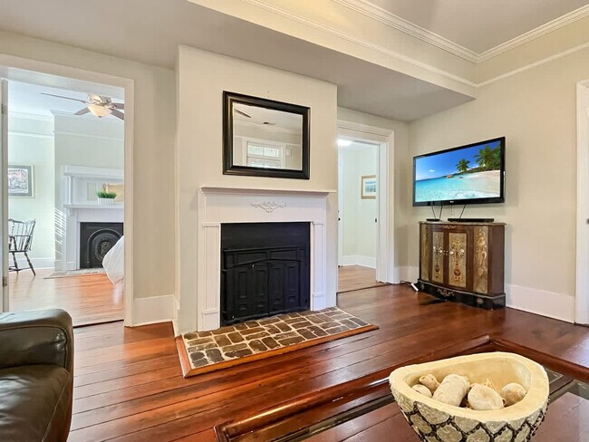 Foto del edificio - 209 W Bolton St