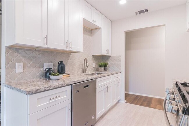 Foto del edificio - 12102 Grey Rock Ln