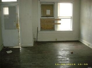 Foto del edificio - 5832 Etzel Ave