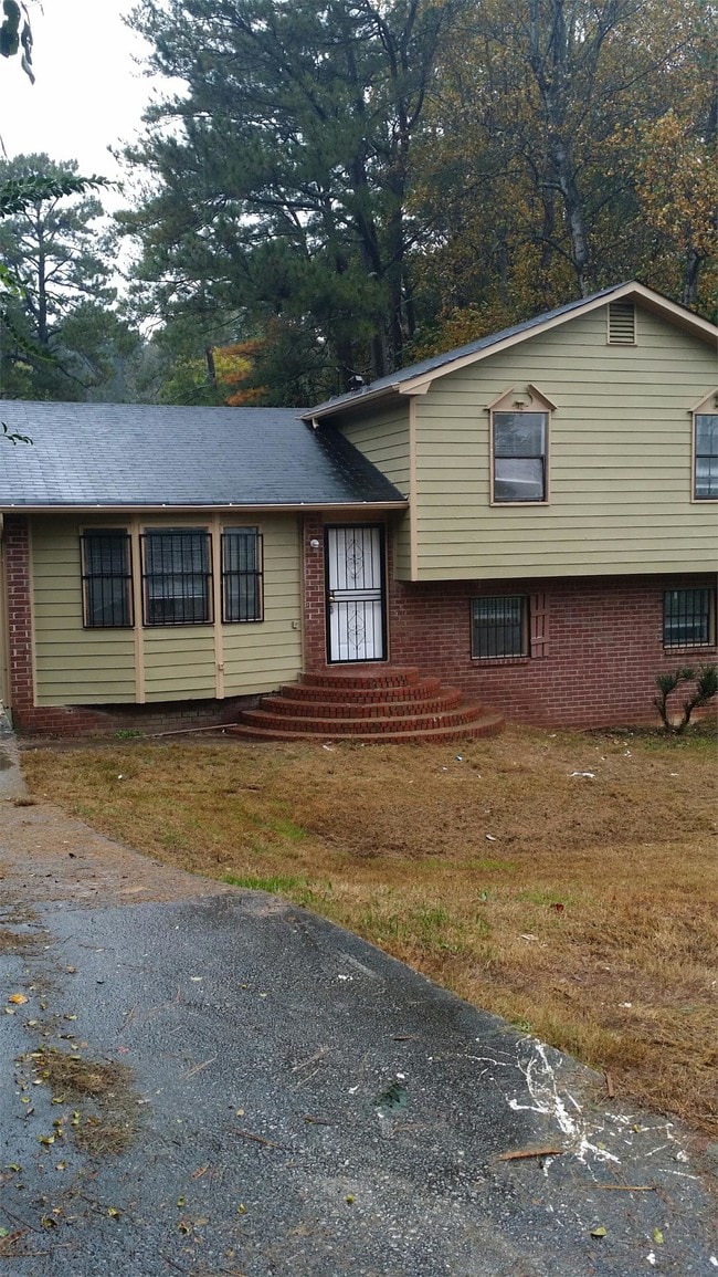 Building Photo - 2761 Rockdale Dr
