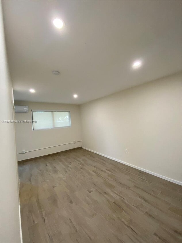 Building Photo - 3220 SW 140th Ave
