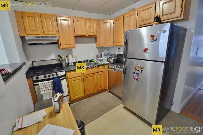 Building Photo - 521 Beacon St