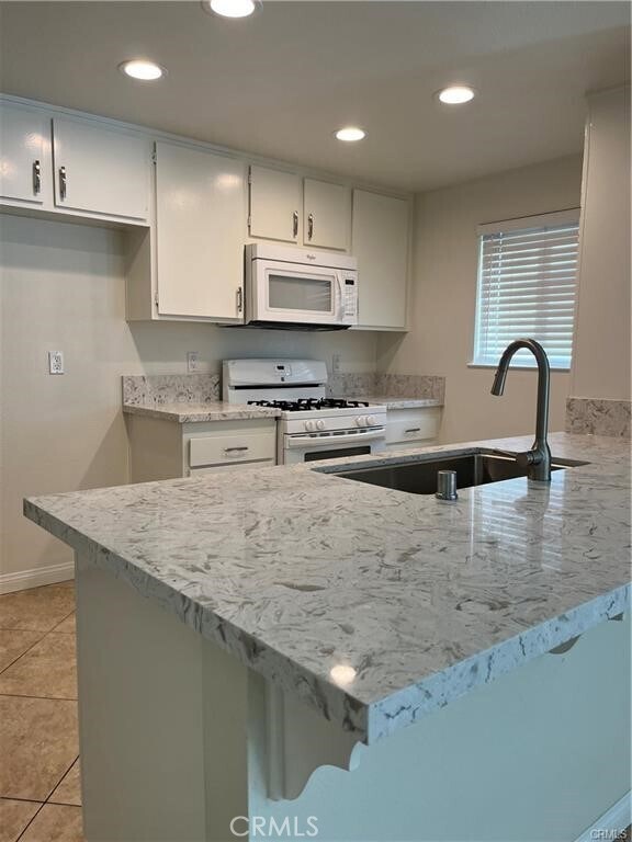 Building Photo - 13036 Raintree Pl