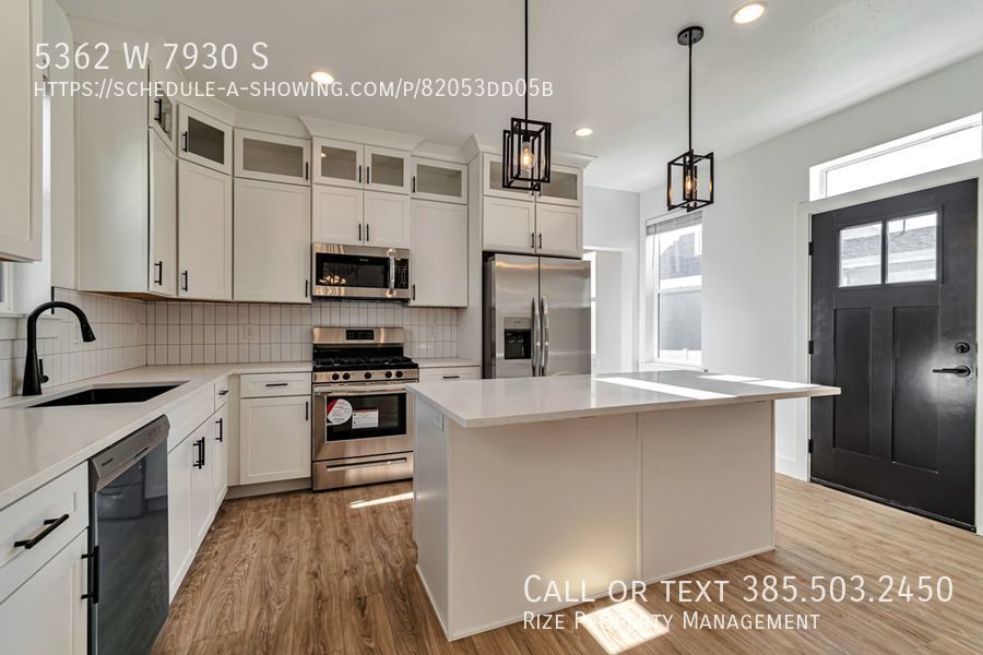 Foto principal - Luxury, Location, and Convenience.