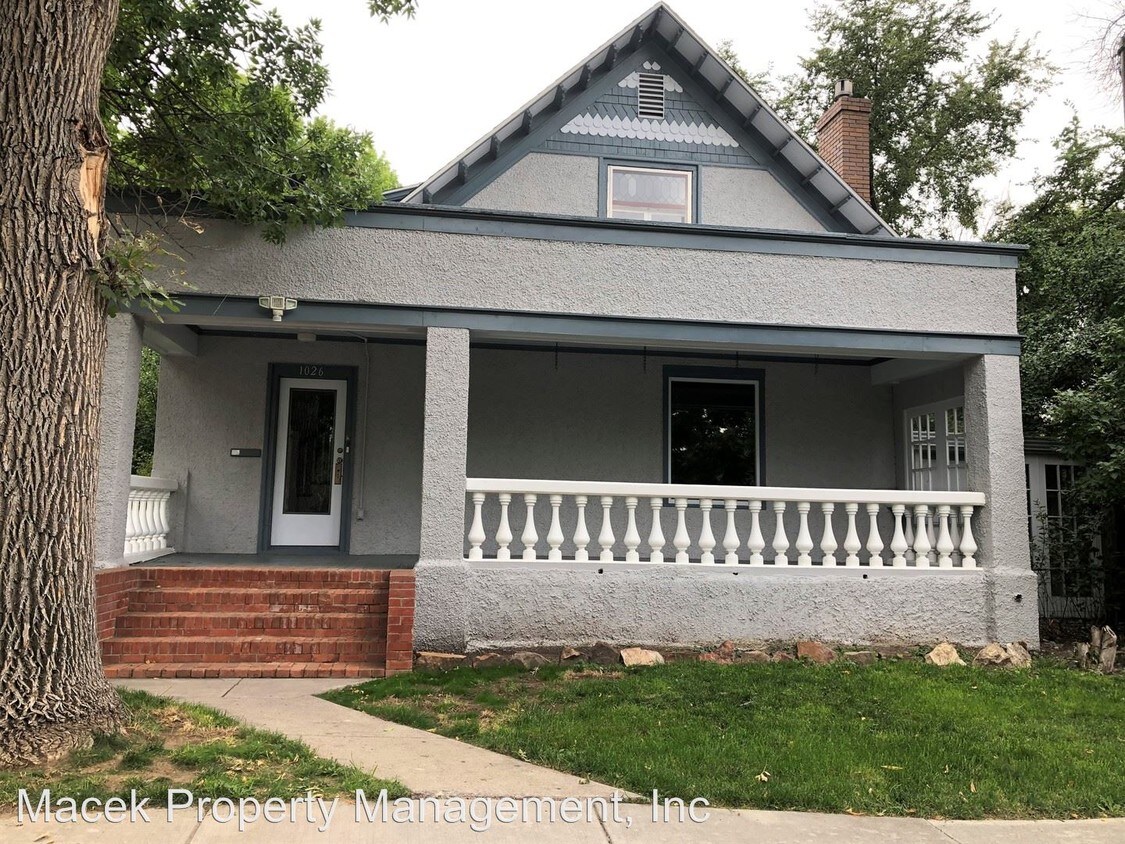 Primary Photo - 4 br, 2 bath House - 1026 5th Ave North