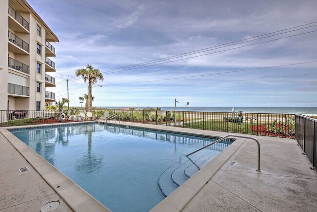Foto del edificio - 2730 Ocean Shore Blvd