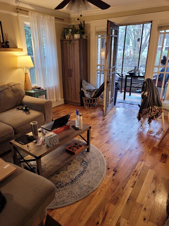 Foto del edificio - 718 Argonne Ave NE