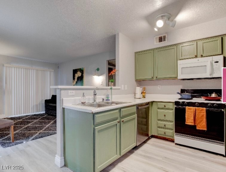 Foto principal - 3190 Tarpon Dr
