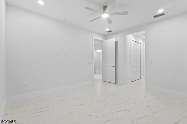 Foto del edificio - 2657 2nd Ave SE