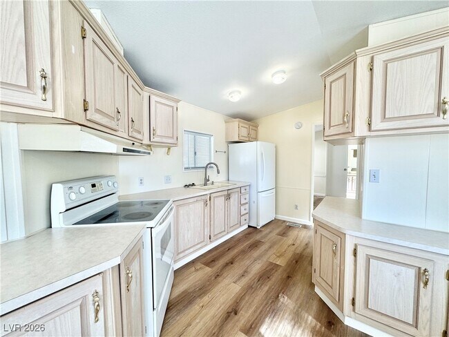 Foto del edificio - 2336 Jeane Ave