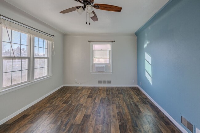 Building Photo - 4 BED 2 BATH HOME IN IDAHO FALLS - CURRENTLY GETTING REPAINTED THROUGHOUT