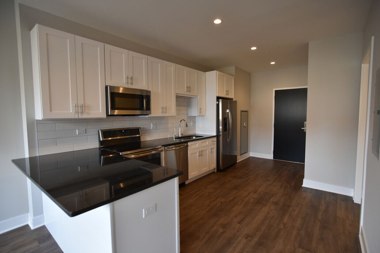 Foto principal - 3832 N Broadway St