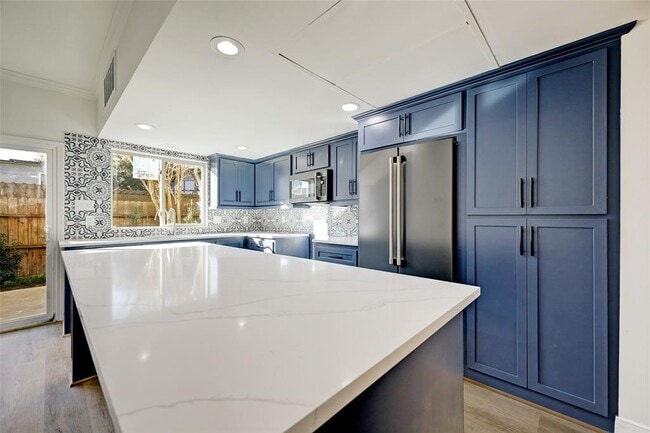 Building Photo - 14715 Barryknoll Ln