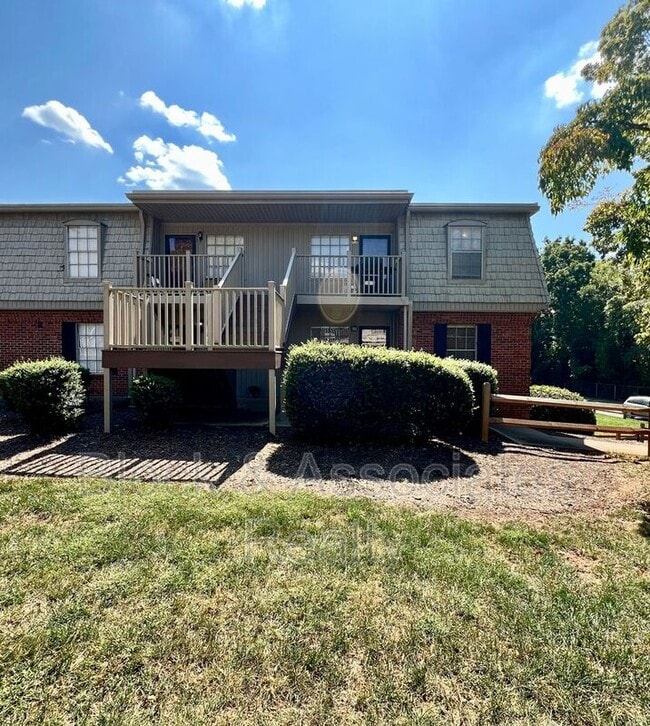 Foto del edificio - 3818-A Country Club Road