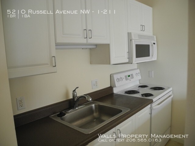 Foto del edificio - Spacious One bedroom with extra closet space