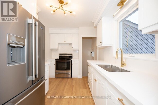 Photo du bâtiment - 365 George St