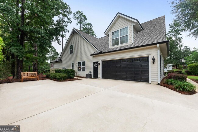 Building Photo - 123 Millers Branch Dr
