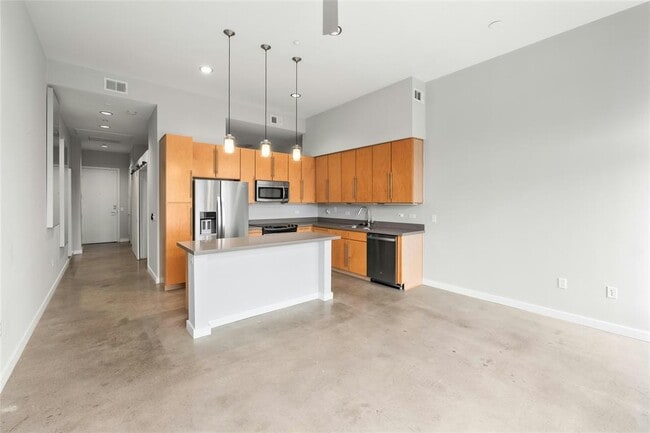 Building Photo - 507 Sabine St