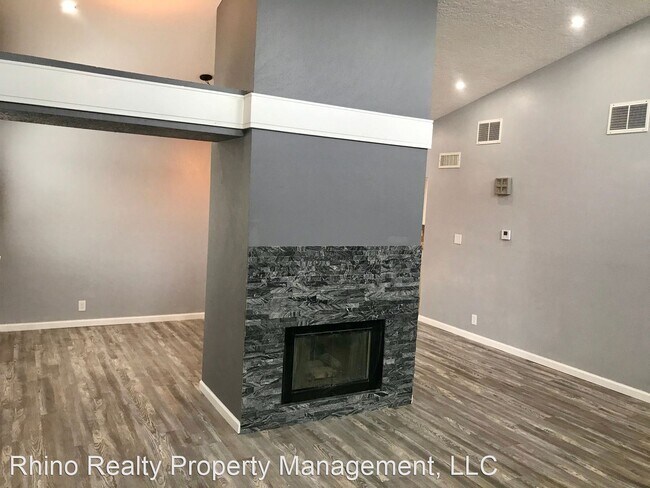 Foto del edificio - 2 br, 2 bath House - 11809 Elvin Ave NE