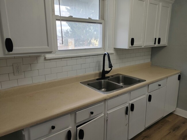 Foto del edificio - 5401 Highland Ave