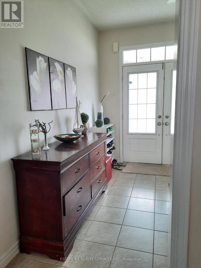 Building Photo - 3 Allium Rd