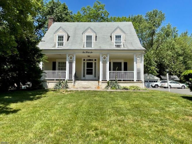 Primary Photo - 146 Franklin St