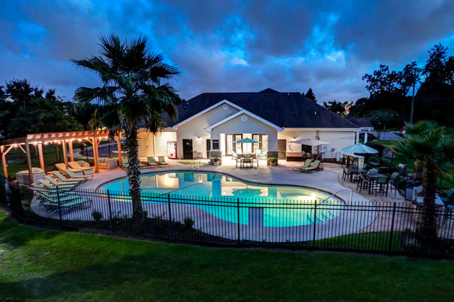 Majestic Oaks Apartments - Pensacola, FL | Apartments.com