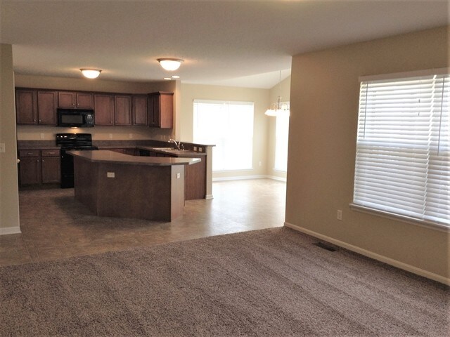 Foto del edificio - 962 Shephard Woods Ct