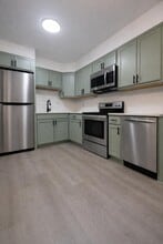 Building Photo - 1711 Birchwood Dr SE