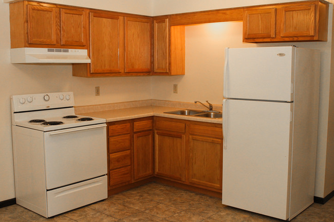 Country Acres Apartment - Thief River Falls, MN | Apartments.com