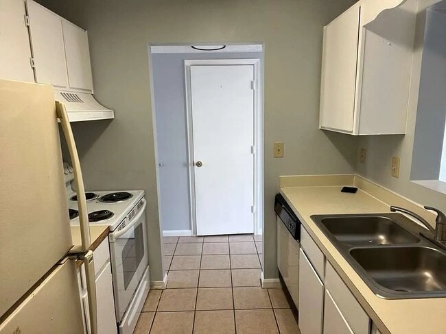 Photo - 1233 Shalom Dr Townhome