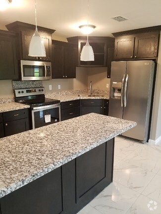 Building Photo - 1514 River Bend Dr