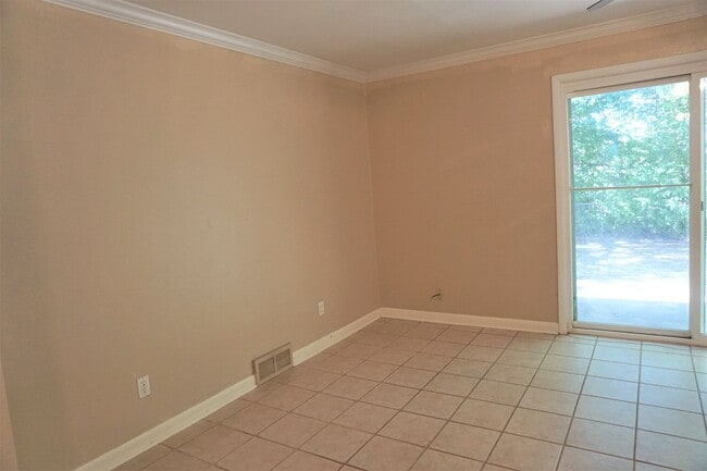 Photo - 1813 Hardy Dr House