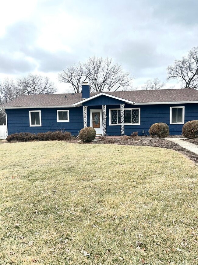 Building Photo - 5508 S Stough St