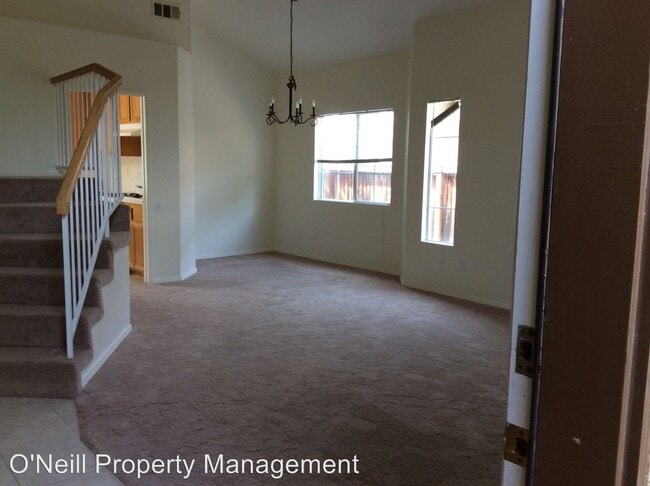 Building Photo - 4 br, 3 bath House - 4245 Papago St.