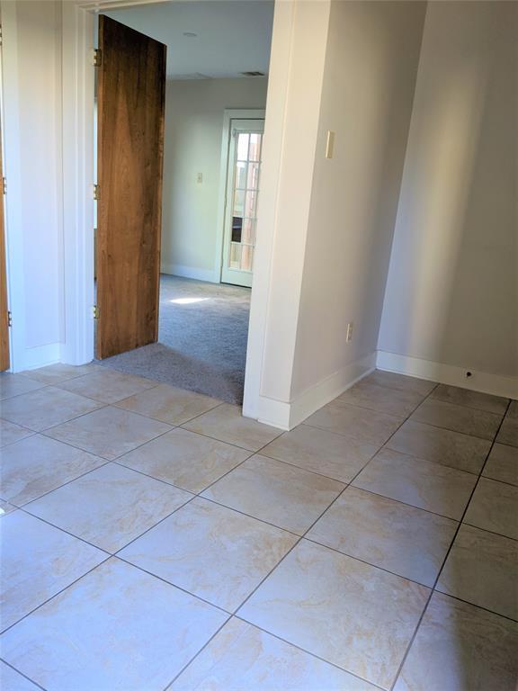 Building Photo - 5235 Larkin St