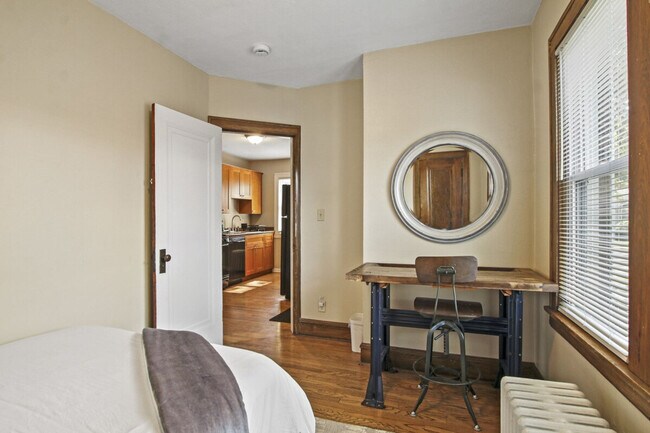 Foto del edificio - 1335 N Jackson St