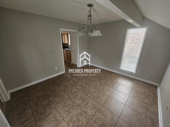 Building Photo - 6149 Raintree Dr