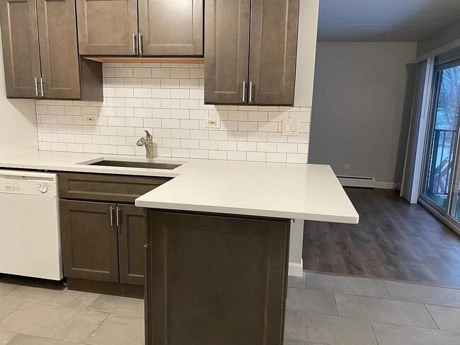 Foto del edificio - 819 E Miner St