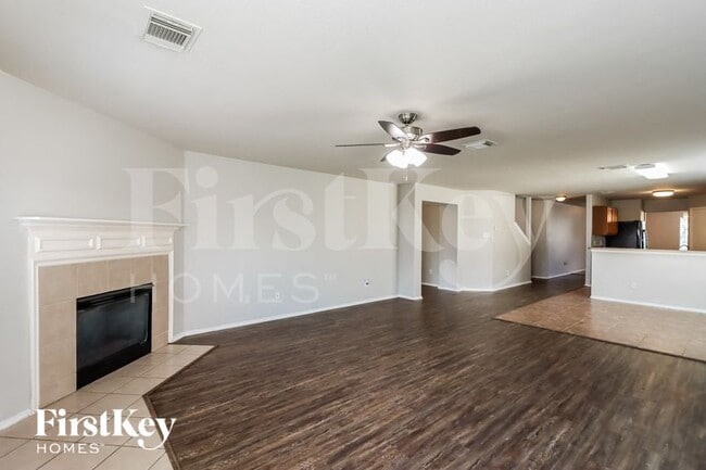 Building Photo - 602 Regal Hollow Ln