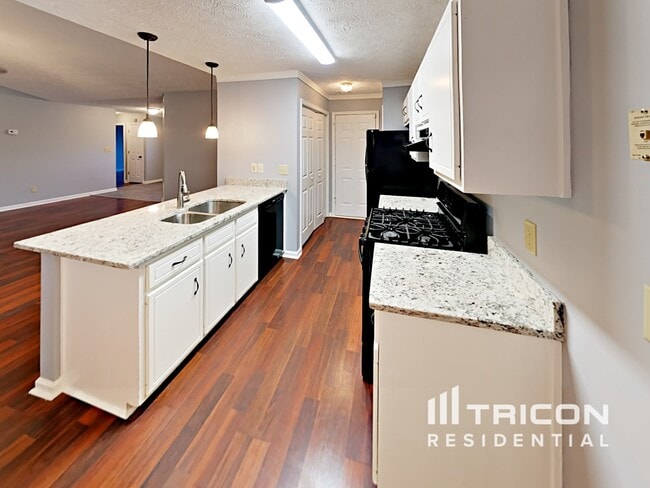 Foto del edificio - 11823 Harbour Town Pkwy